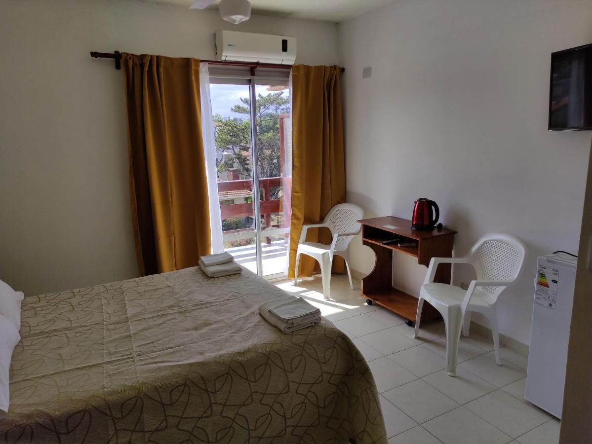 Hosteria Ymaz Villa Gesell Exterior foto