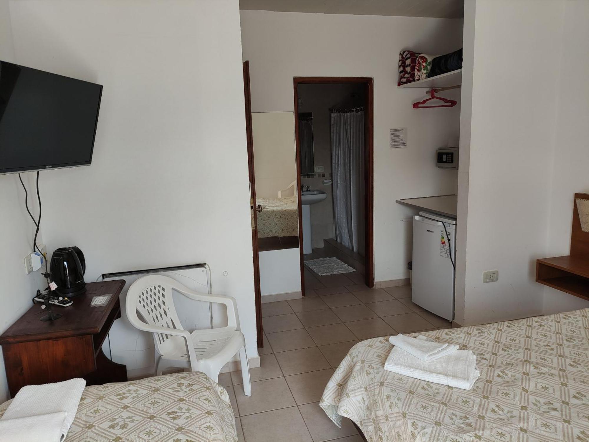 Hosteria Ymaz Villa Gesell Exterior foto